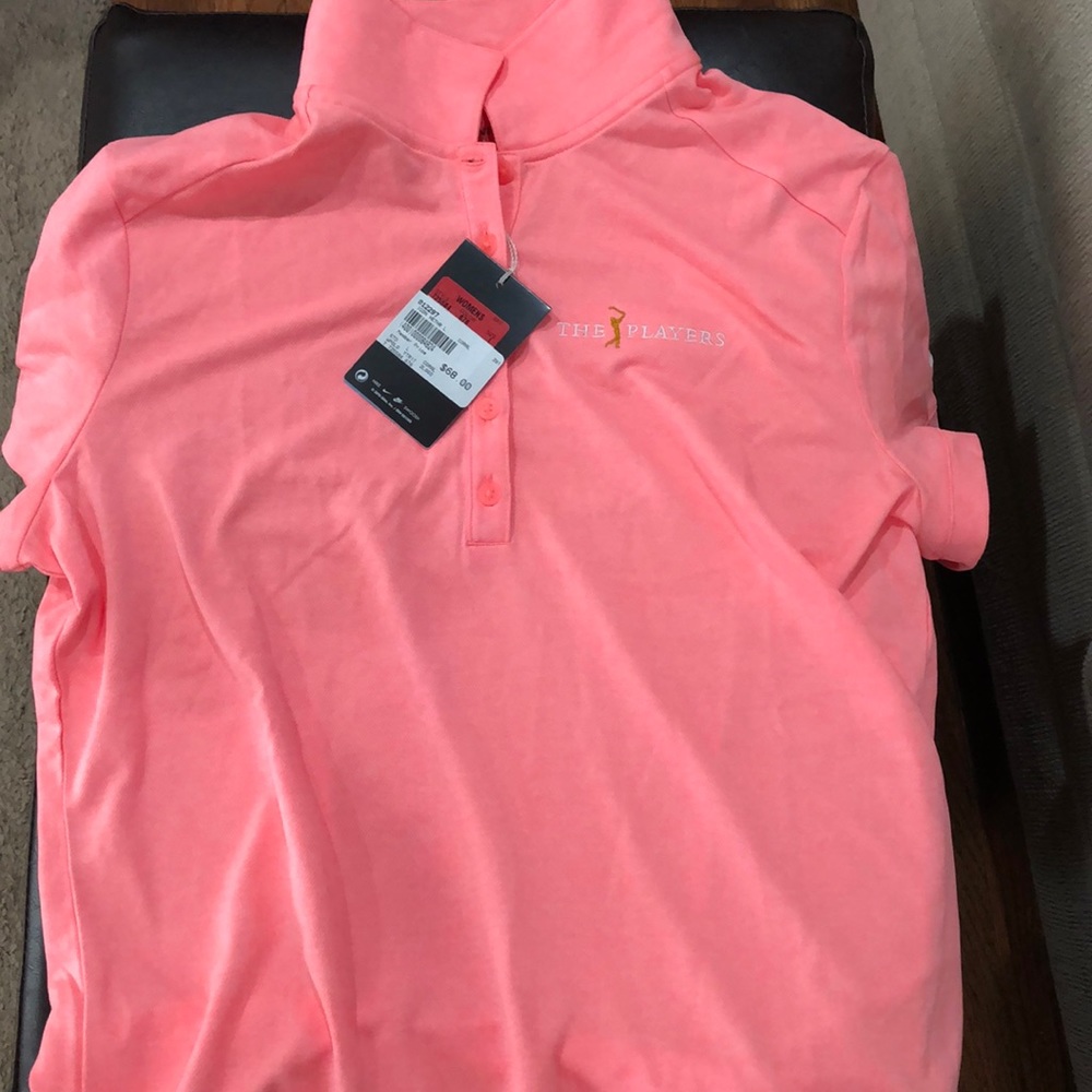 Woman’s Nike golf shirt
